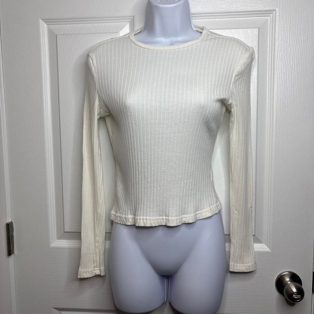 M Shein Women's White and Cream Crop-top